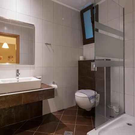 Aparthotel Mary's Chrisi Ammoudia