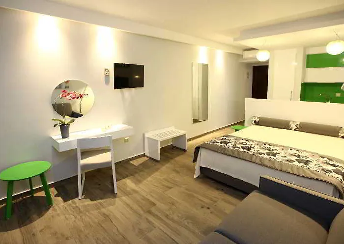 Mary's Chrysi Ammoudia